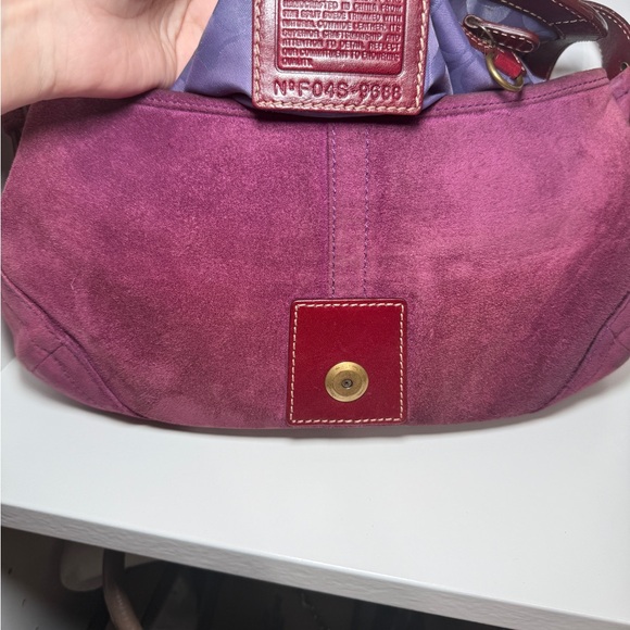 Rare Coach  vintage suede plum large Soho bag - Picture 7 of 7